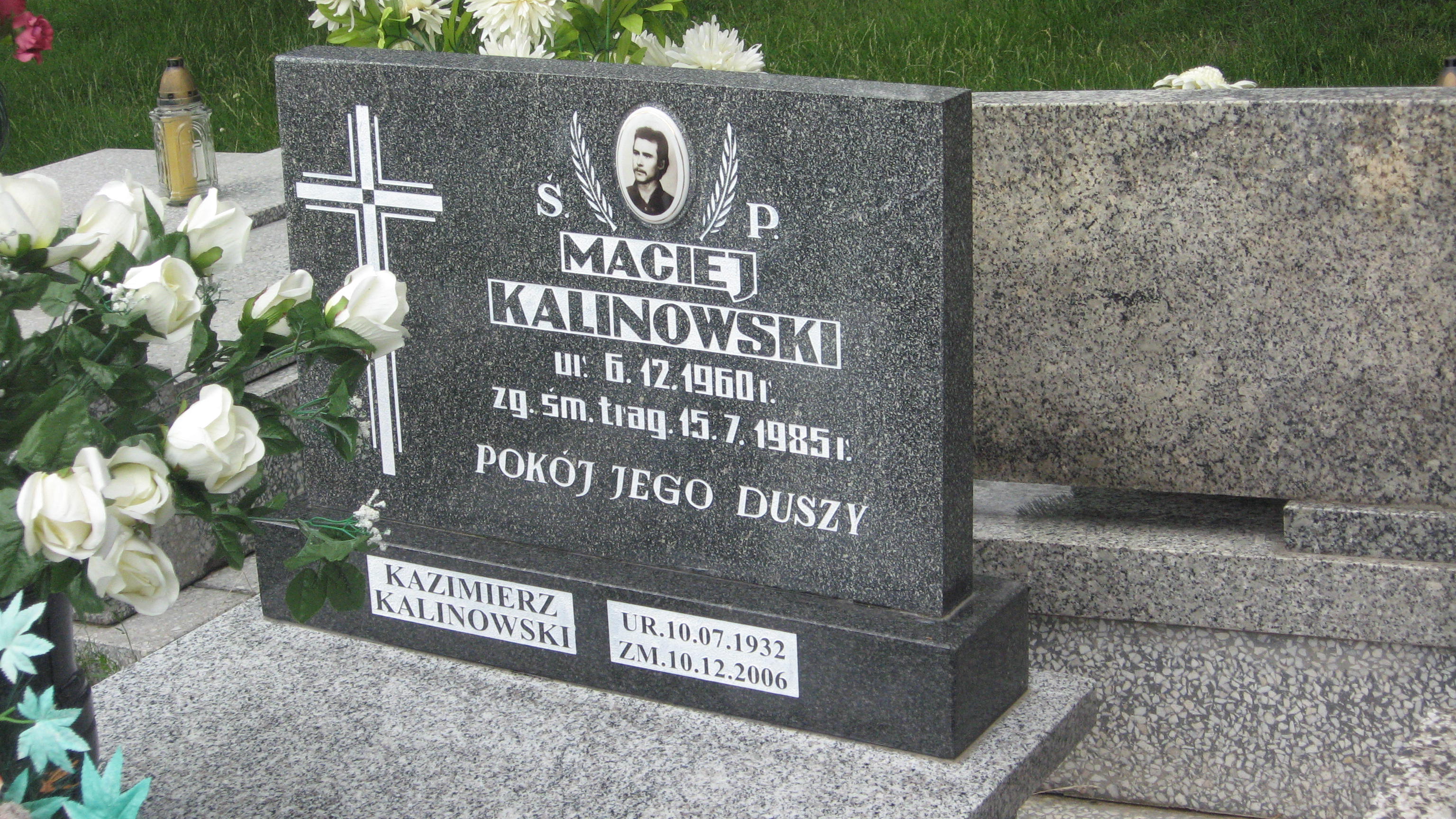 Zdjęcie grobu Kazimierza i Macieja Kalinowskich (23.07.2011)