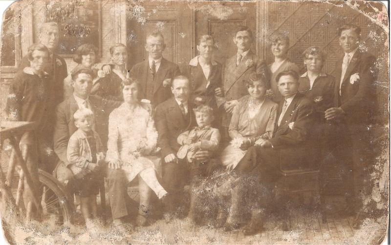 Zdjęcie rodziny Kowalczyków ze Skotnicy