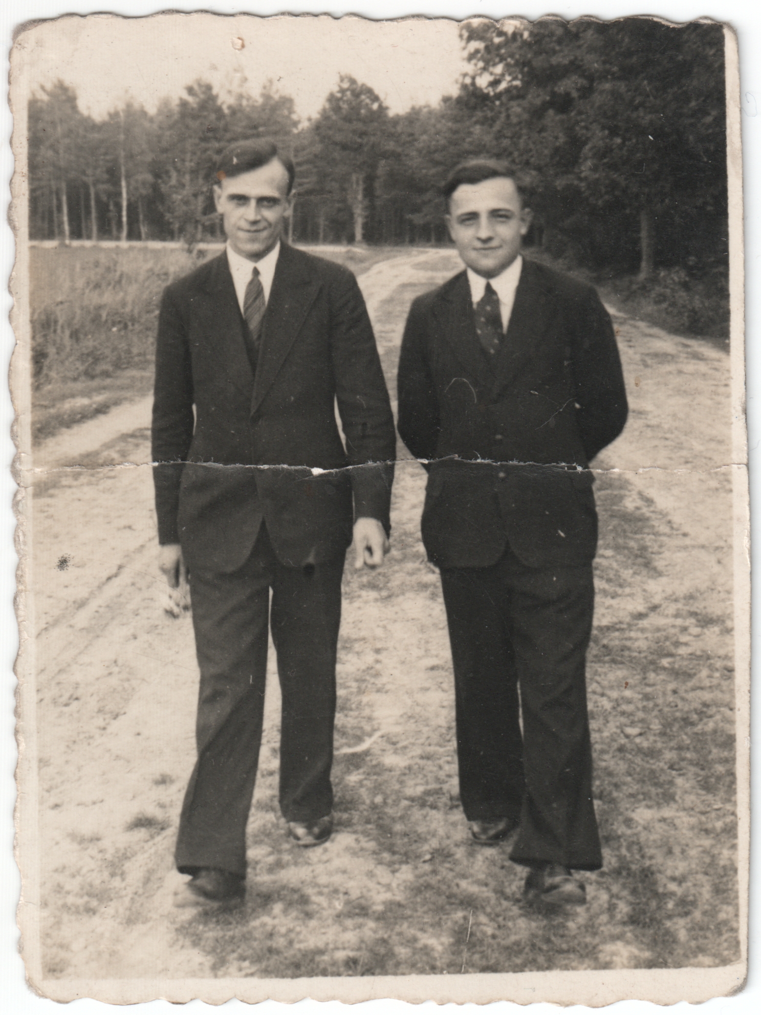 Bracia Jan i Stanisław Kalinowski (ok. 1938)