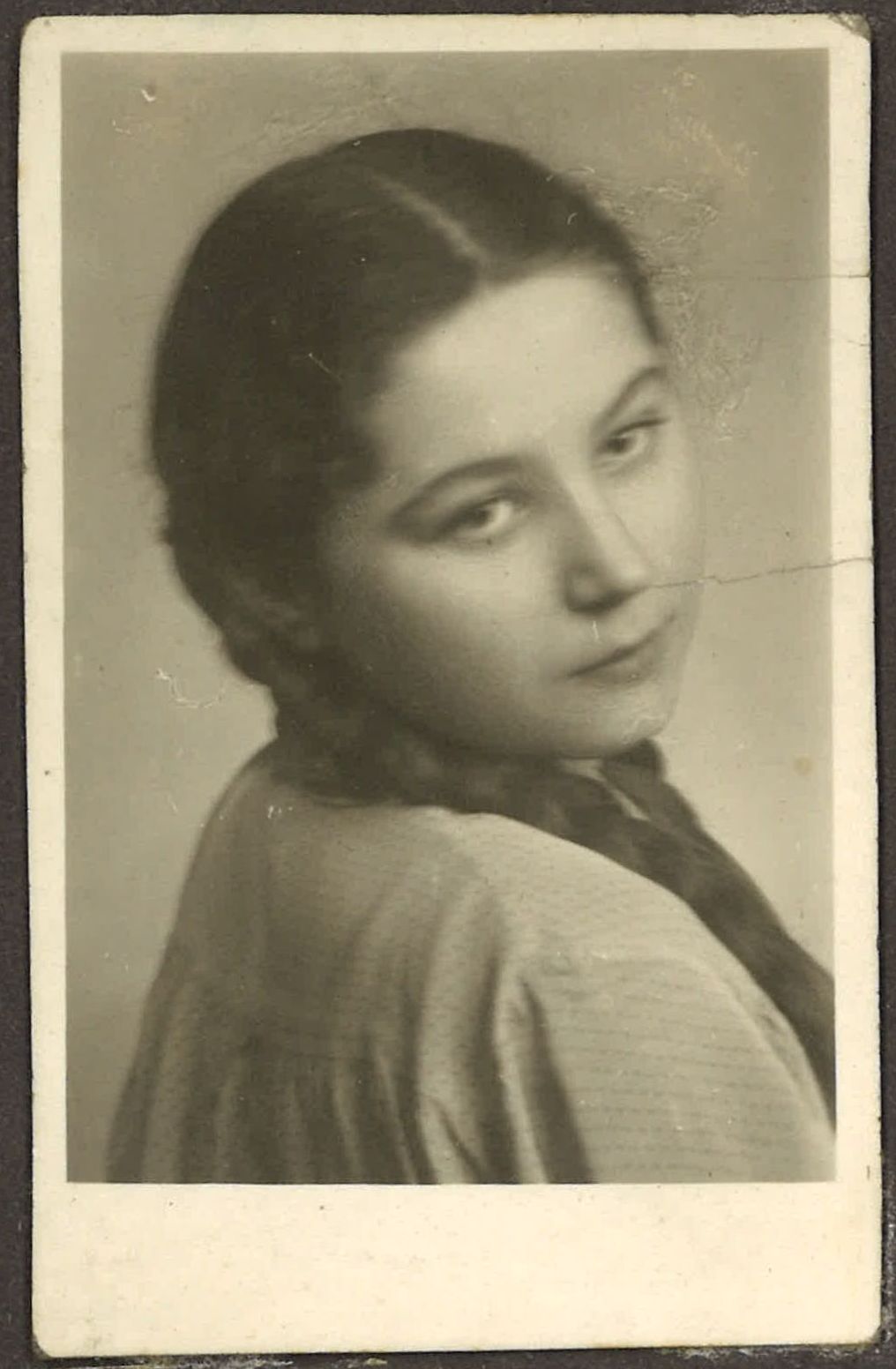 Jola Rodak (oszac. 1952)